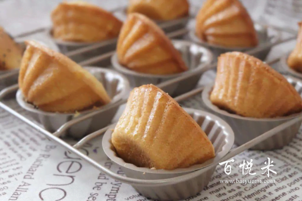 只用雞蛋和面粉做的無水脆皮蛋糕，快來試試是不是你小時(shí)候的味道